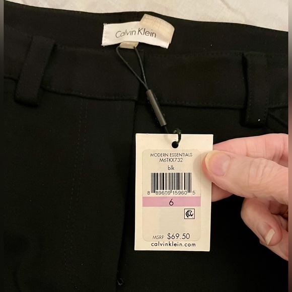 NWT Calvin Klein Modern Essentials Black Pants -Size 6 - Picture 7 of 10